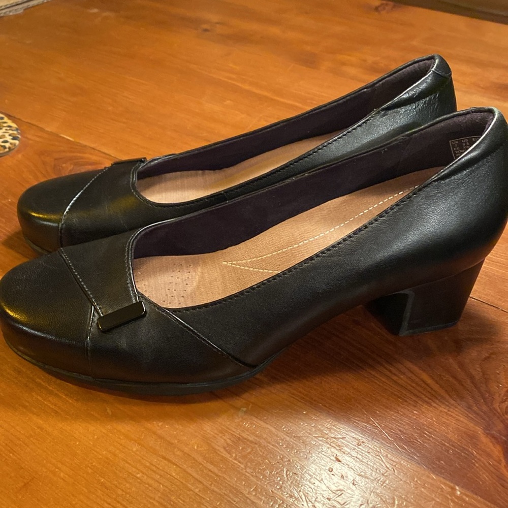 Clarks Artisan Black Leather Heels - Size 9.5 - 2 inch